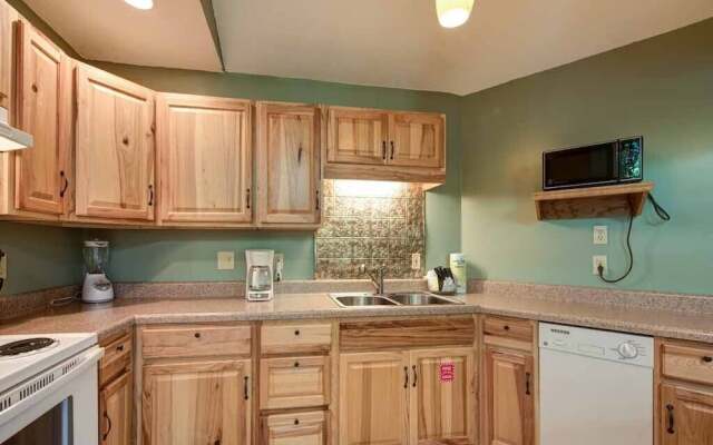 Woodsong - One Bedroom Cabin