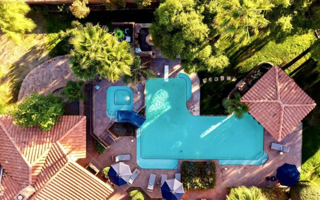 Rancho Cristal - Desert Oasis w Waterslide & Sauna