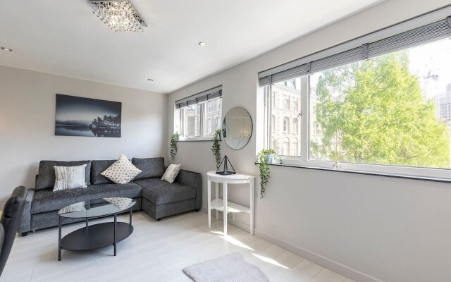 Amazing 3 Bedrooms Flat Near Hyde Park & Oxford St