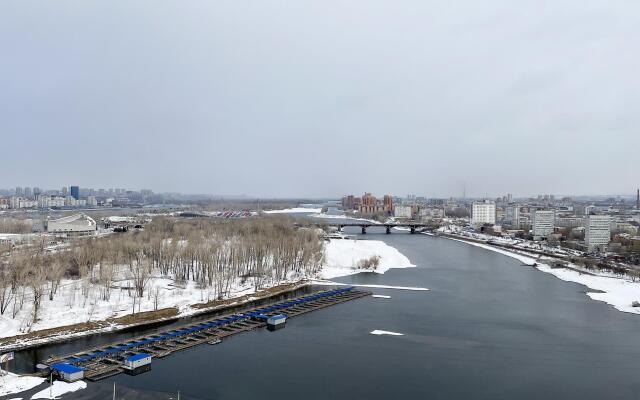 Династия на Ярыгинской набережной, 5