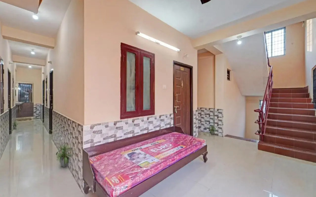 Oyo Flagship 80741B Porur Residency