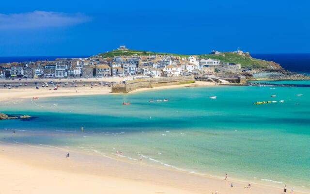 Trevose Harbour House