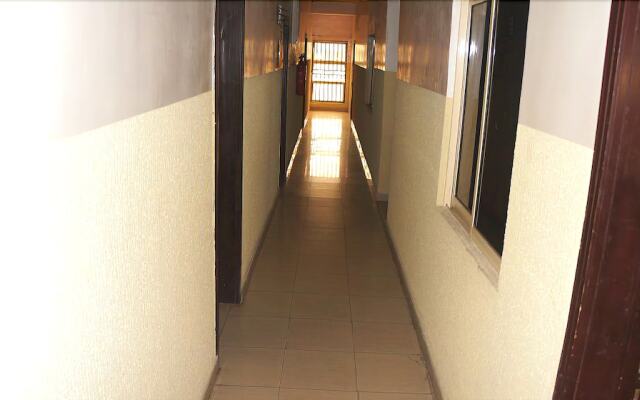 Thornberry Lekki Oxford
