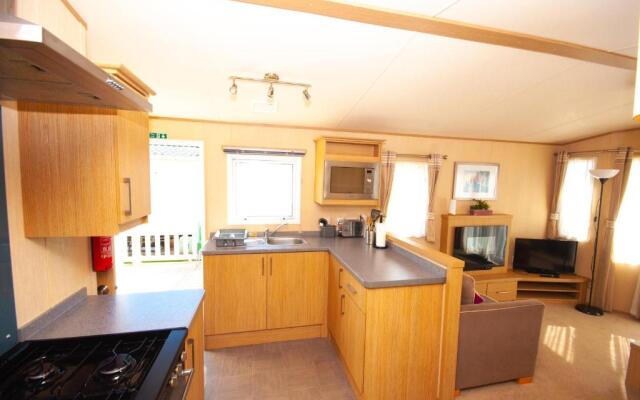 Caravan by Camber Sands 2