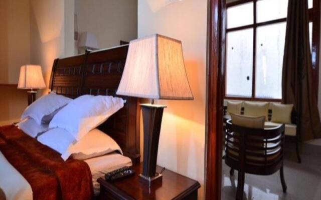 OYO 35461 Deodar Villa
