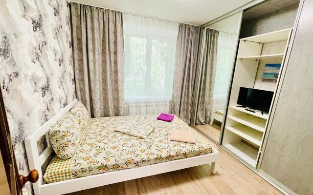 HotelRoom24 (ХотелРум24) на переулке Большой Кондратьевский 8c1