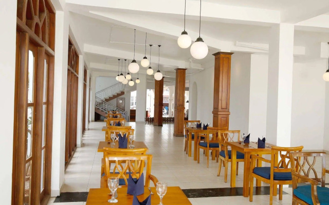 C Negombo