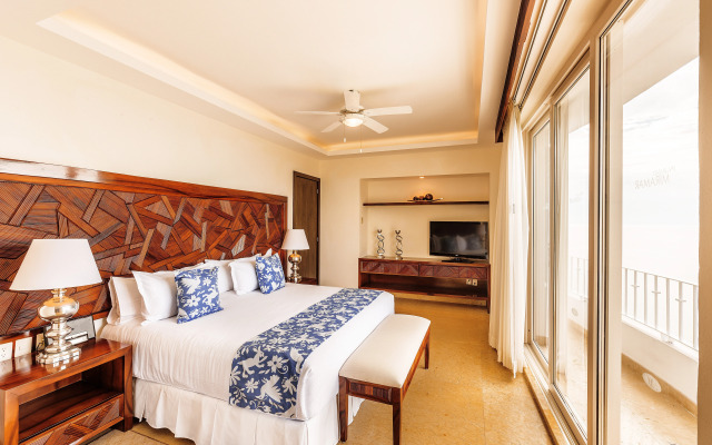 Grand Miramar All Luxury Suites & Residences