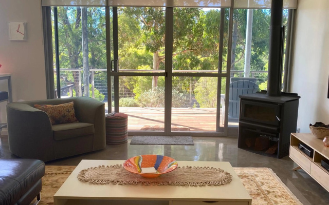 Moriarty Studio - perfect couples retreat