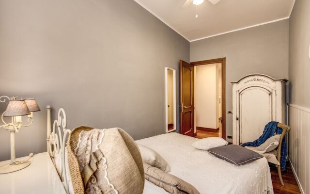 Spanish Steps Miracle Suite