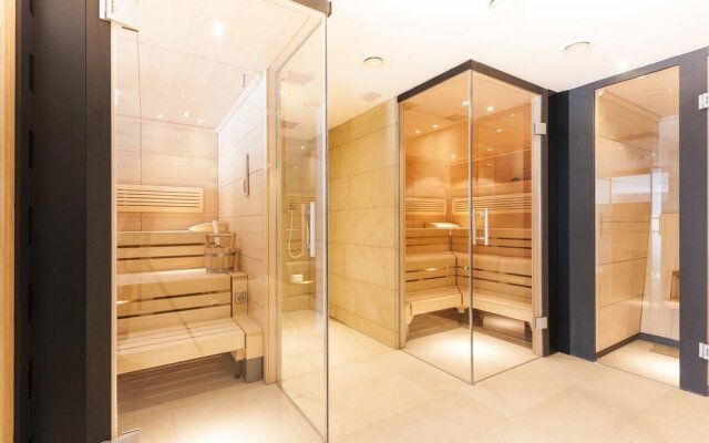 Hotel Schranz - Ski In & Ski Out