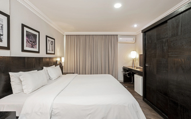 Rockefeller by Slaviero Hotéis