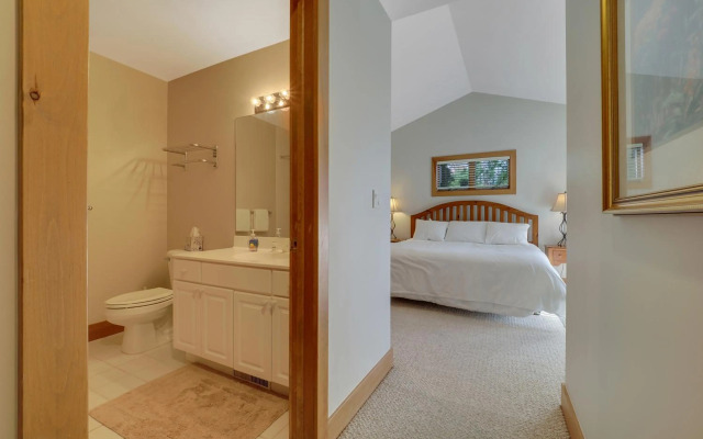 692 Disciples Village Condo