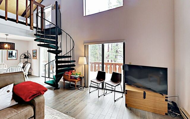 Peaceful Timber - 2 Br Home