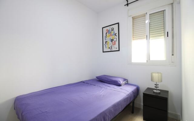 Apartamento De 2 Habitaciones Con A/C En Puerta Del Angel Az2C