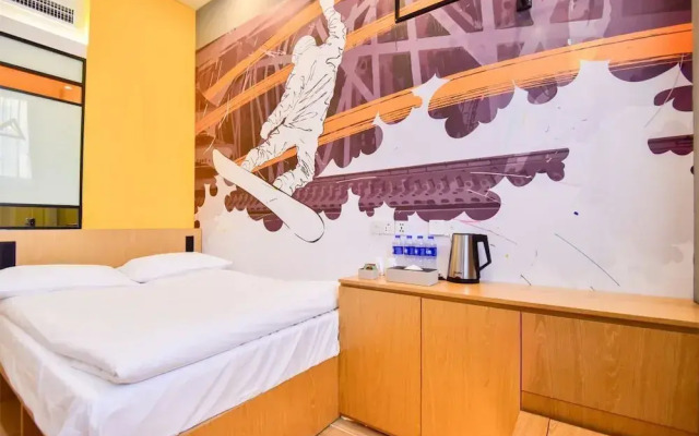 Prince Hotel By Secret Garden