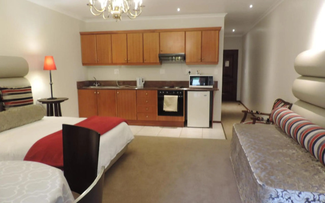 Milkwood Lodge - Hermanus