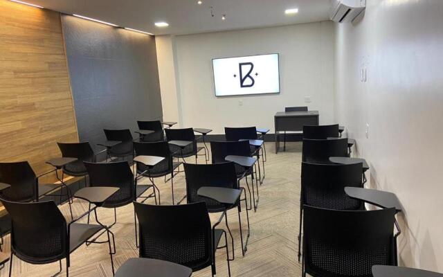 Hotel Black Inn Flamboyant