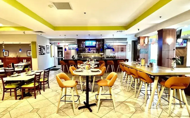 Holiday Inn Hotel And Suites Covington