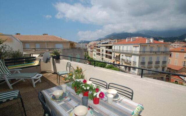 Appartement Menton, 2 pièces, 4 personnes - FR-1-196-280