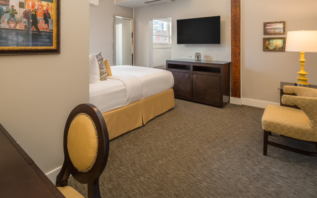 Mark Spencer Hotel