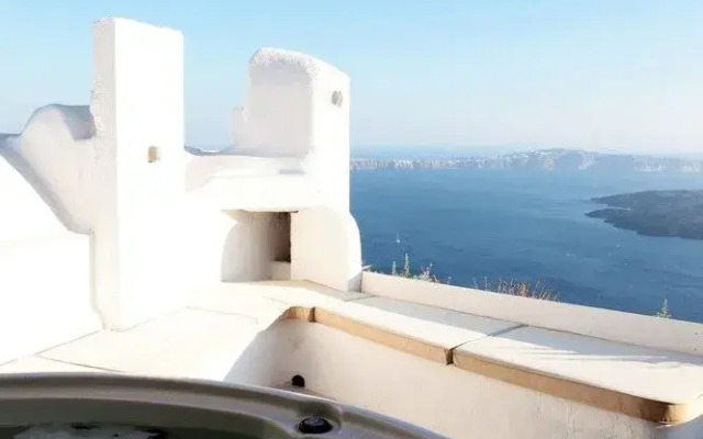 Villas & Mansions of Imerovigli