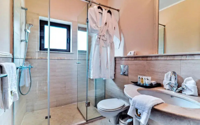 Thracian Cliffs Owners Apartments