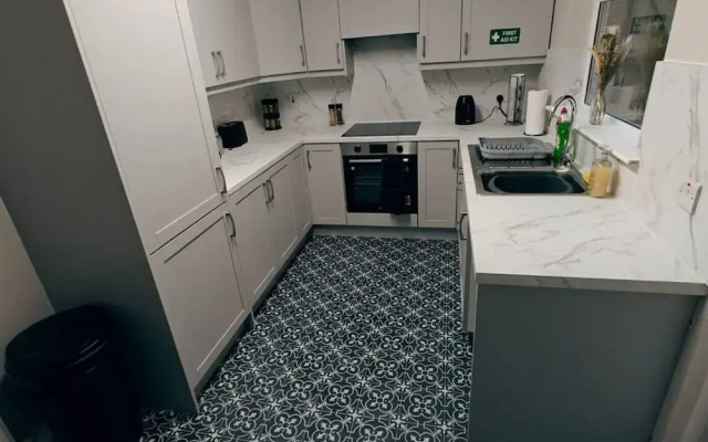 3br Ormeau Chic House