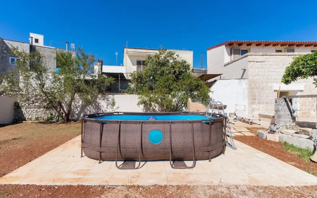 2873 Villa Pussacra by Barbarhouse