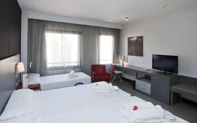 Hotel ILUNION Suites Madrid