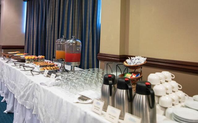 Hodelpa Garden Suites Golf & Convention Center