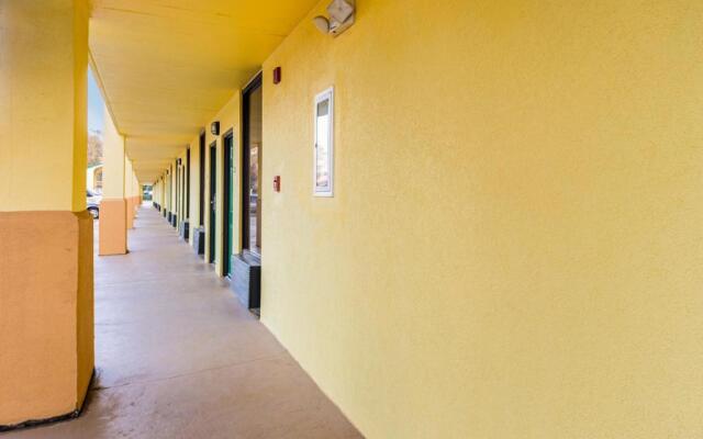 Days Inn by Wyndham Atmore