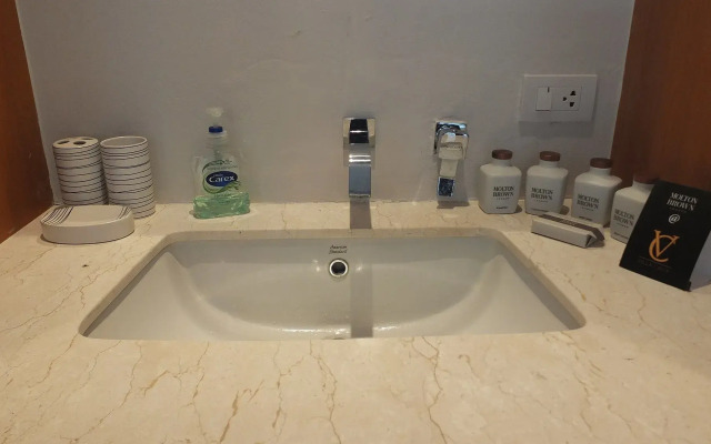 Villa Chok in beachfront villa resort