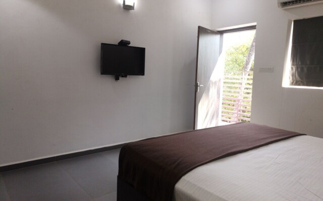 Aqua Marina Beach Cottages
