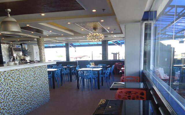 C & L Suites Inn