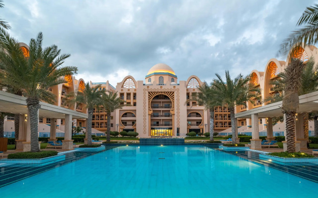 Simply Comfort. Private Sarai Apartments