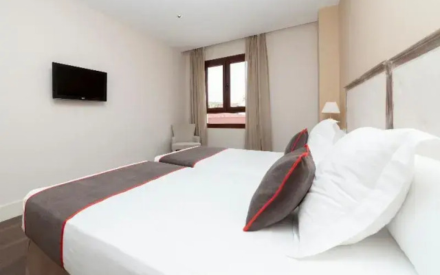 Oyo Hotel Altora