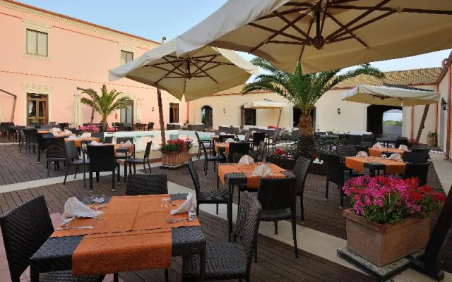 Sikania Resort & Spa