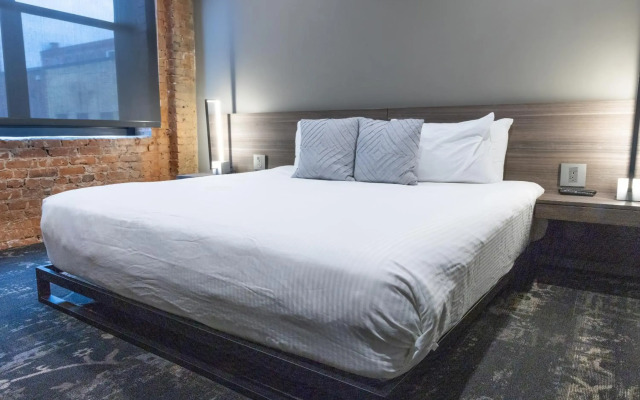 Montvale Hotel