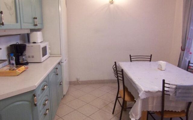 Intermark Serviced Apartments - Patriarch's Ponds Area