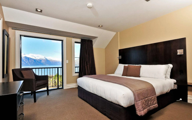 Platinum Queenstown Villas