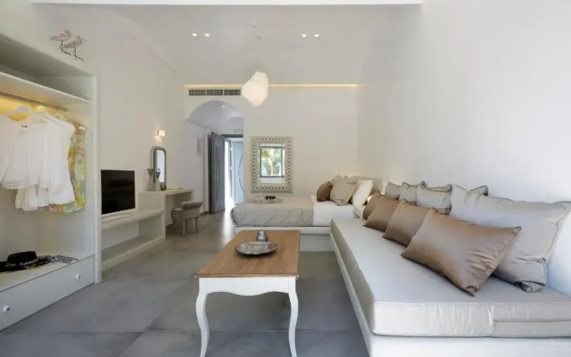 Aelia Luxury Suites Santorini
