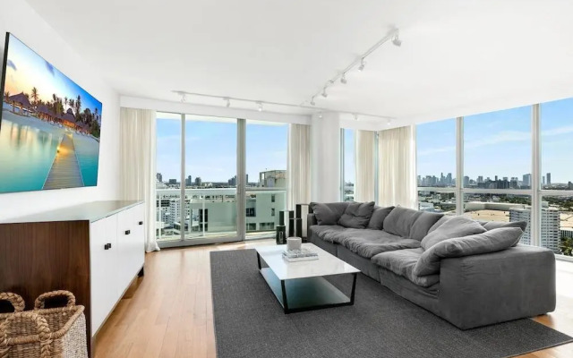 Setai Residences by Flashstay