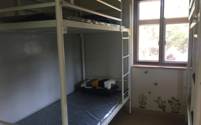 YHA Ngong Ping SG Davis Youth Hostel – Guest Rooms – Islands District