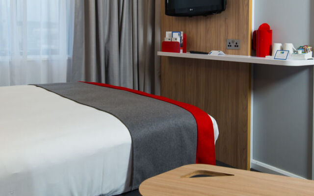 Holiday Inn Express Bath by IHG