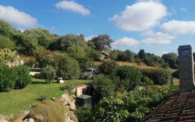Impeccable 6-bed Villa in Luogosanto
