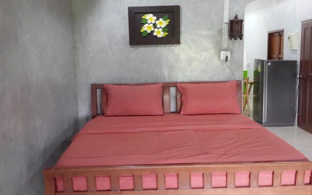 Baan Suan Guest House