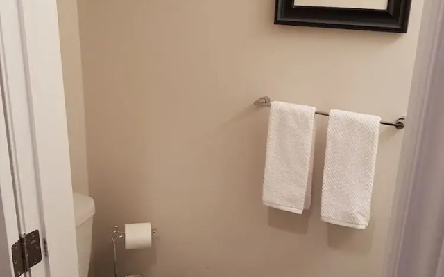 Private Waterview Town House