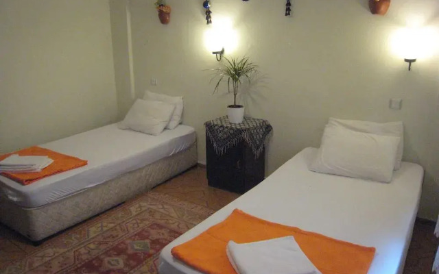 Paris Hotel