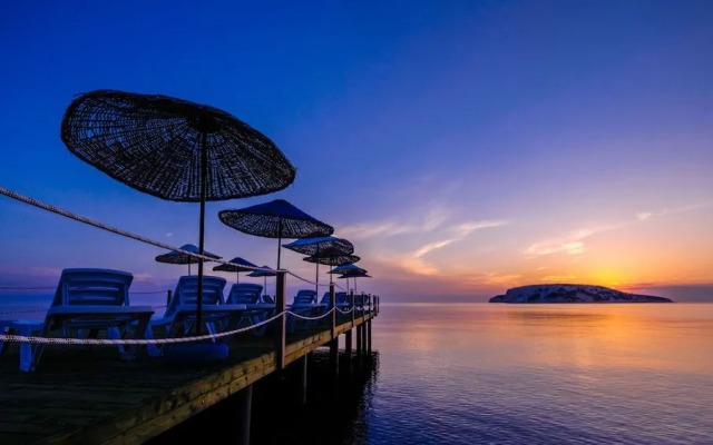 Karaburun Konak Hotel